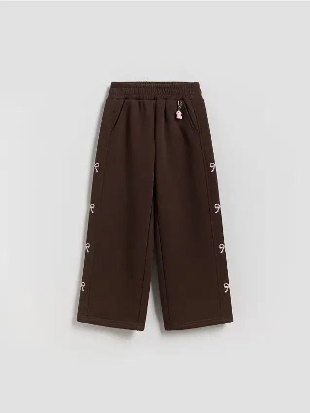 Pantaloni da tuta con dettaglio ciondolo - marrone scuro