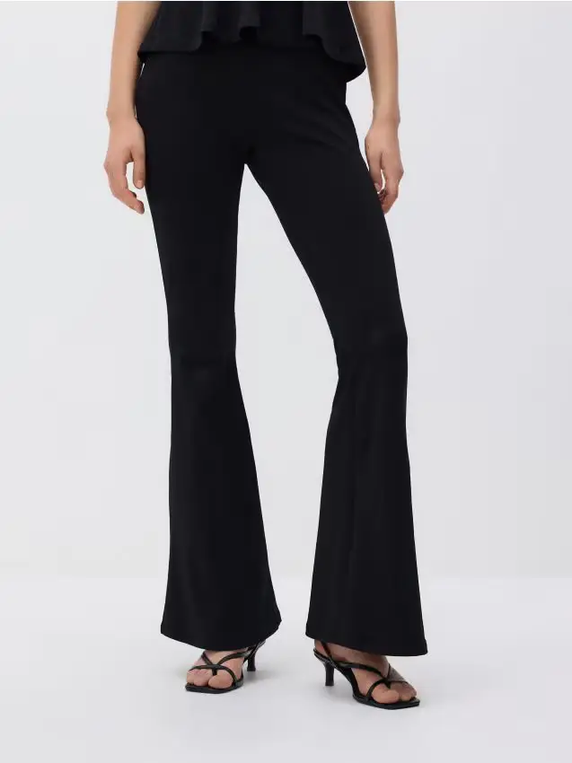 Pantaloni flare - nero