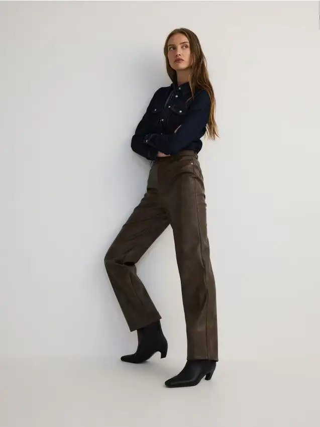 Pantaloni in ecopelle - marrone scuro