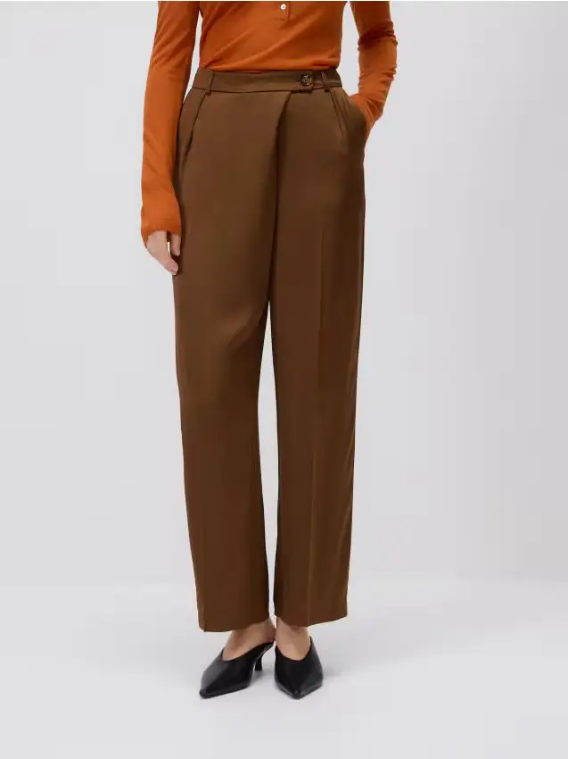 Pantaloni in raso di viscosa - marrone dorato