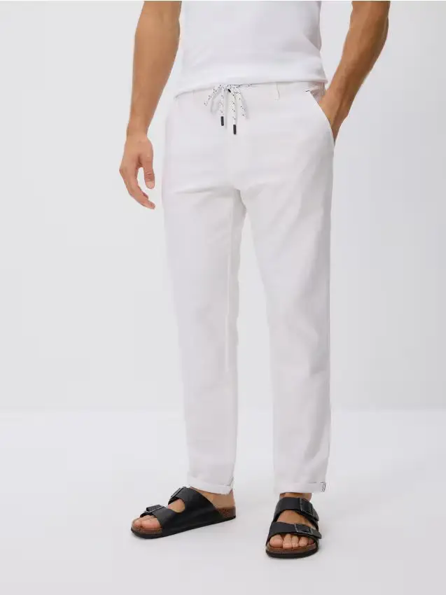 Pantaloni slim chino in cotone - bianco