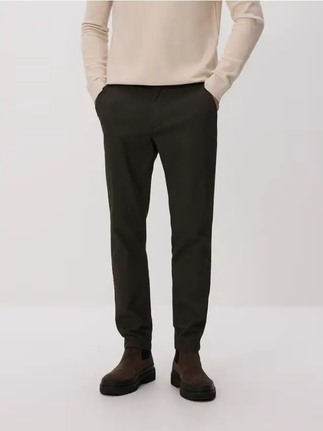 Pantaloni slim chino in cotone - verde