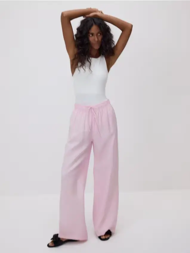 Pantaloni strutturati con laccio - rosa