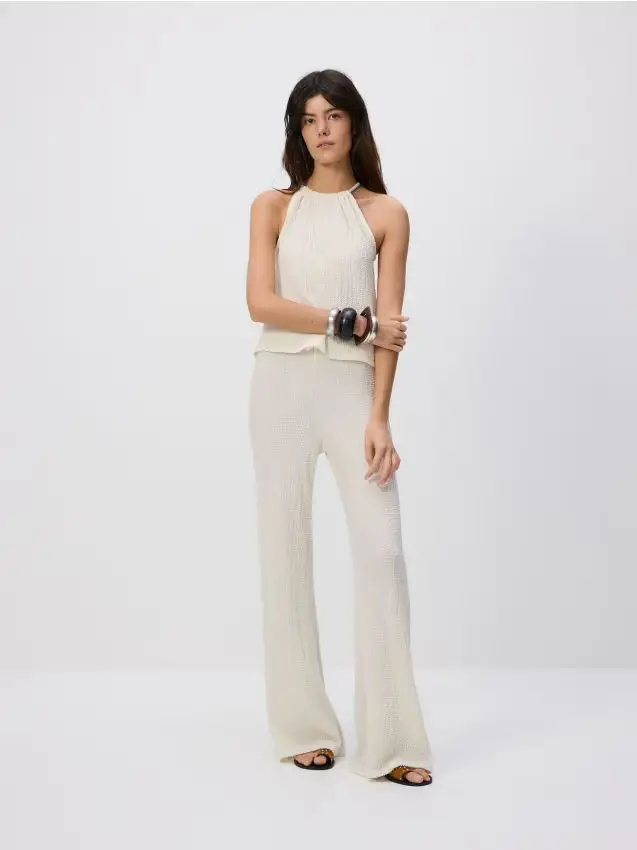 Pantaloni svasati stropicciati - panna