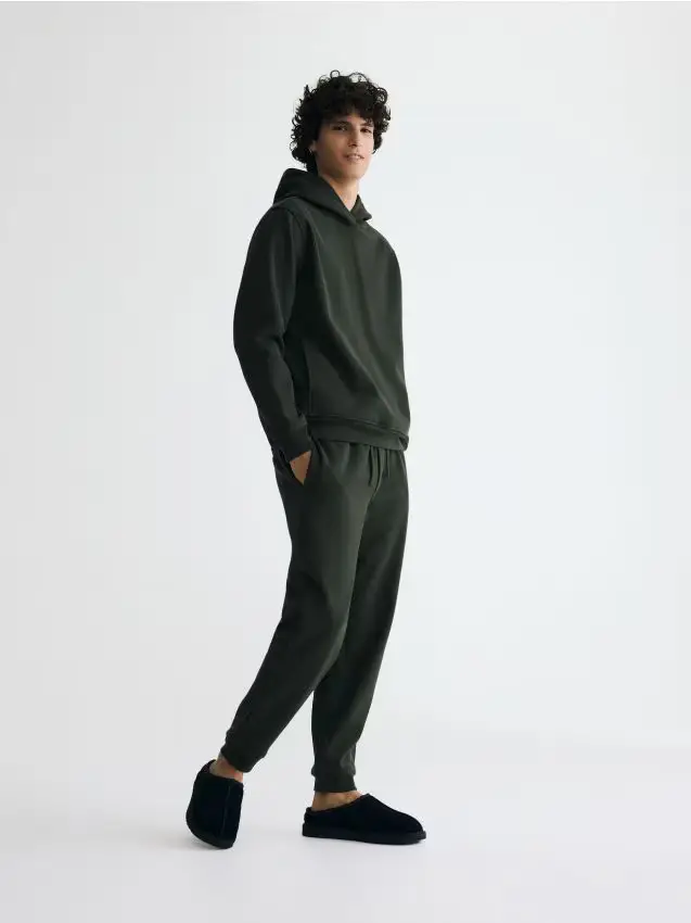 Pantaloni tuta regular fit - verde-marrone