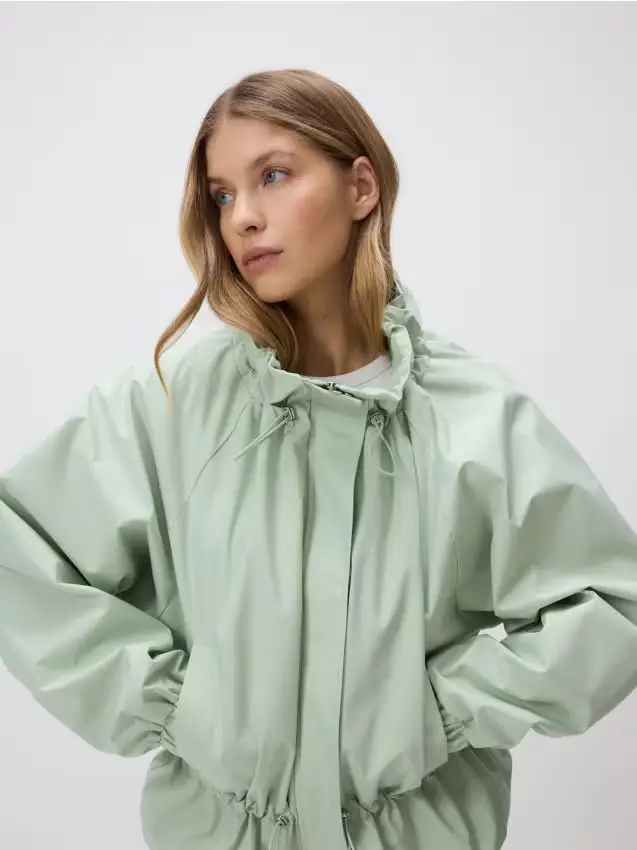 Parka corta con coulisse - verde pallido