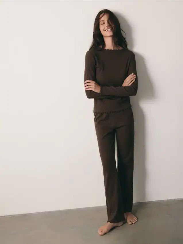 Pigiama a coste due pezzi - marrone