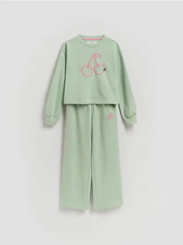 Reserved Puuvillane komplekt tikandiga - verde pallido