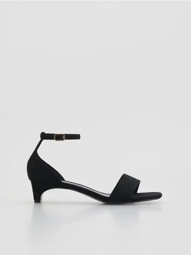 Sandali con tacco alto - nero