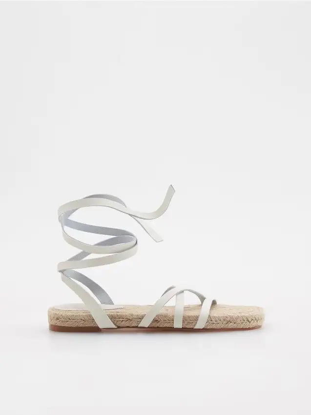 Sandali da allacciare - panna