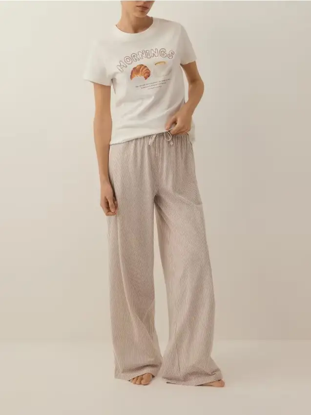 Set pigiama due pezzi stampato - caffè