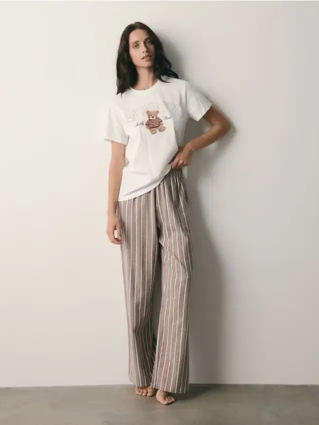 Set pigiama due pezzi stampato - caffè