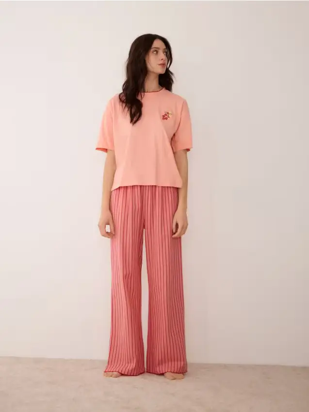 Set pigiama due pezzi stampato - rosso piccante