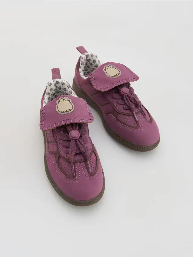 Sneakers Pusheen - rosa cipria