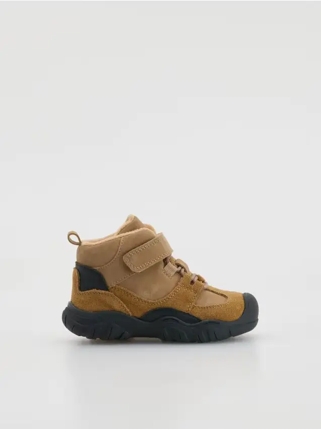 Stivaletti in pelle naturale - marrone dorato