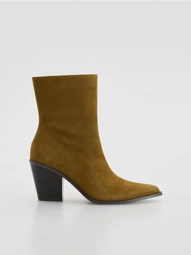 Stivaletti in pelle scamosciata con tacco alto - beige