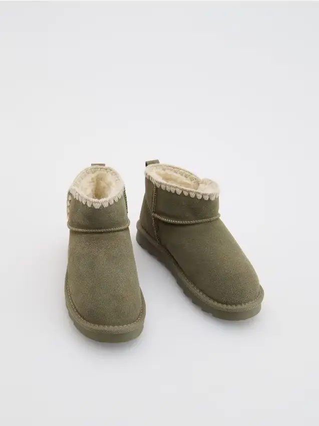 Stivaletti in pelle - verde oliva chiaro