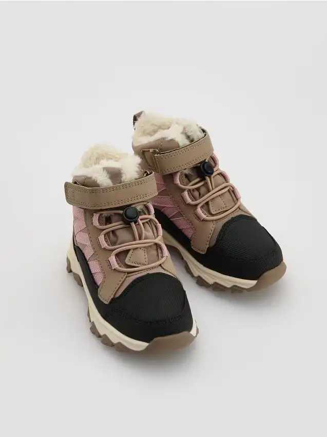 Stivaletti isolanti stringati - caffè