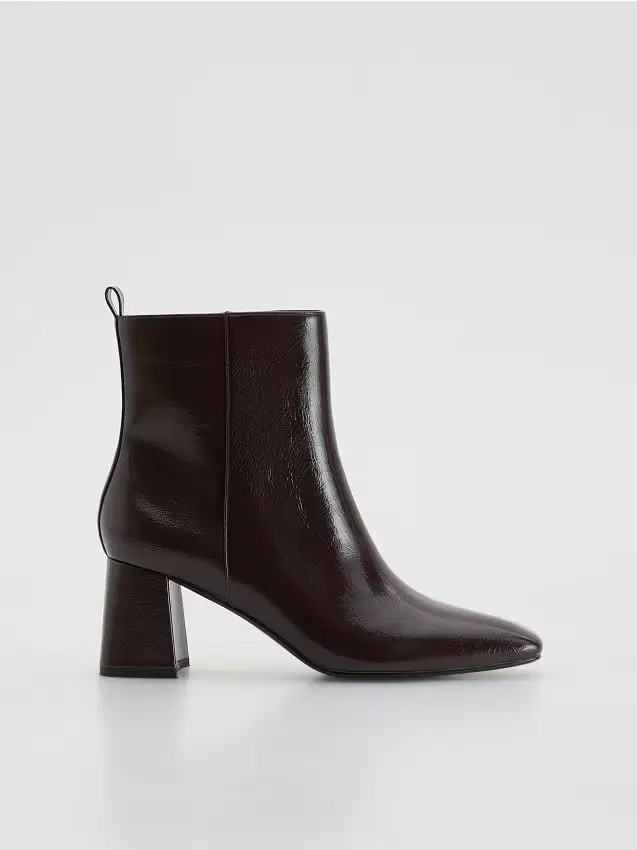 Stivali con tacco alto - mogano
