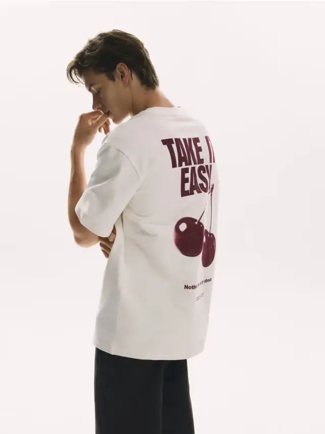 T-shirt comfort con stampa sul retro - panna