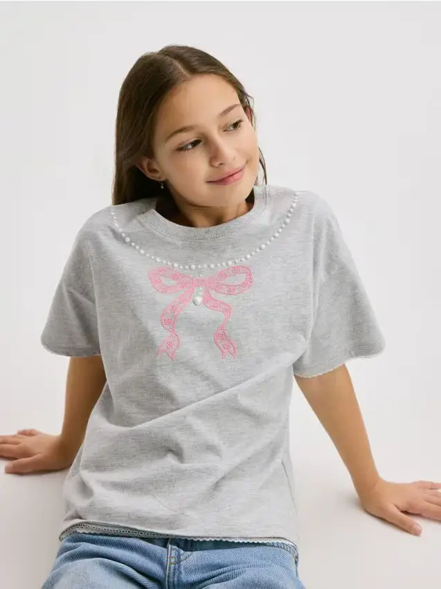 T-shirt con perle - grigio chiaro