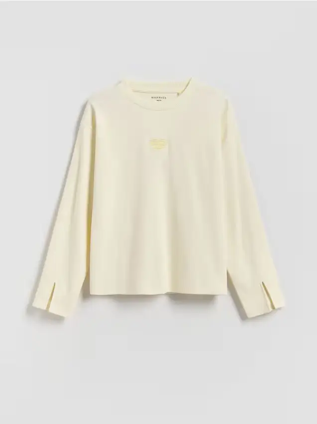 T-shirt con ricamo - nude