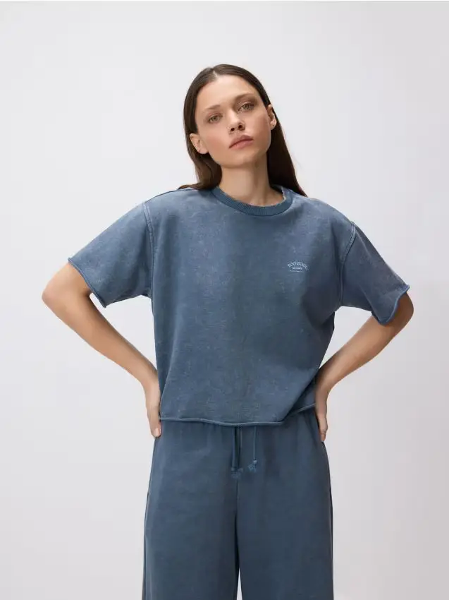 T-shirt corto con stampa - blu scuro