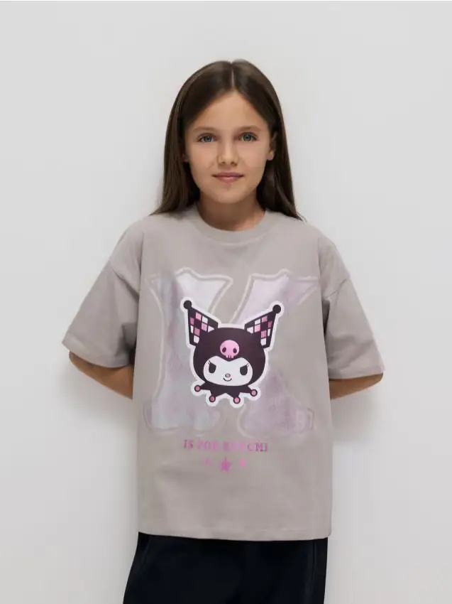 T-shirt Kuromi - grigio chiaro