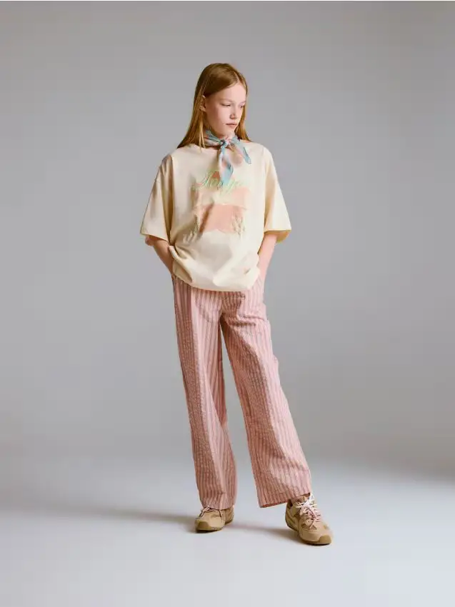 Reserved T-shirt loose con stampa - nude