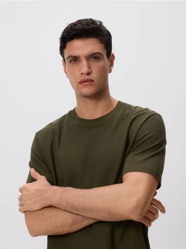 T-shirt semplice comfort fit - verde oliva