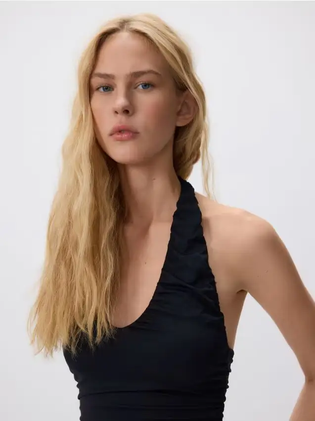 Top con arricciature - nero