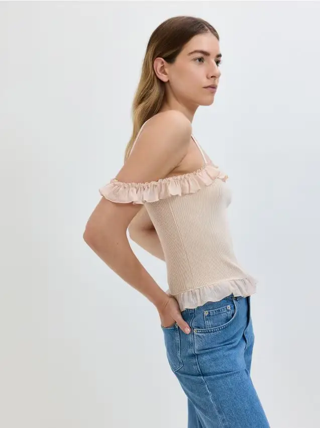 Top con spallina cadente - beige