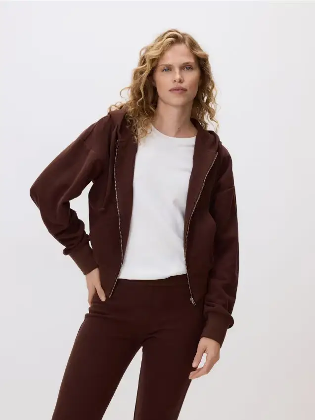 Top da jogging con zip e cappuccio - caffè