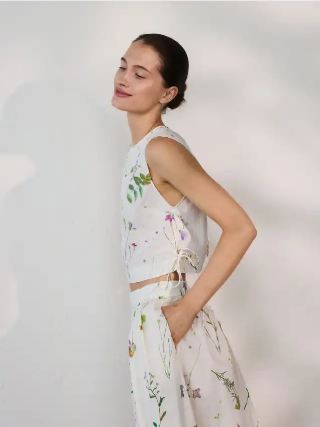 Top floreale in cotone - multicolore