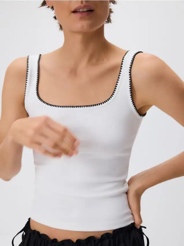 Top in modal - bianco