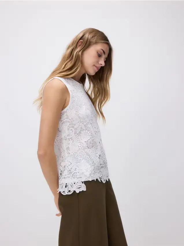 Top traforato - bianco