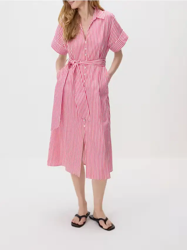 Vestito a camicia con cintura - rosa