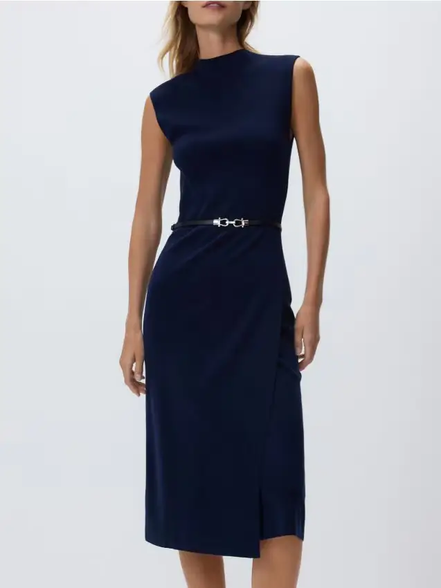 Vestito con cintura a catena - blu scuro