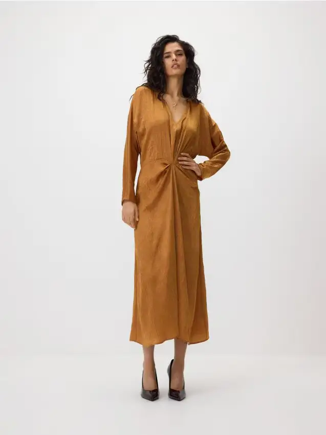 Vestito con drappeggio - marrone dorato