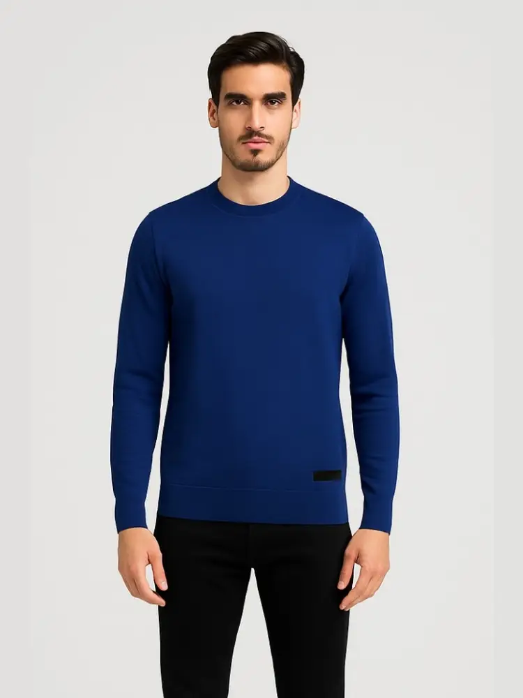 maglia blu uomo in misto viscosa mini logo sul fondo