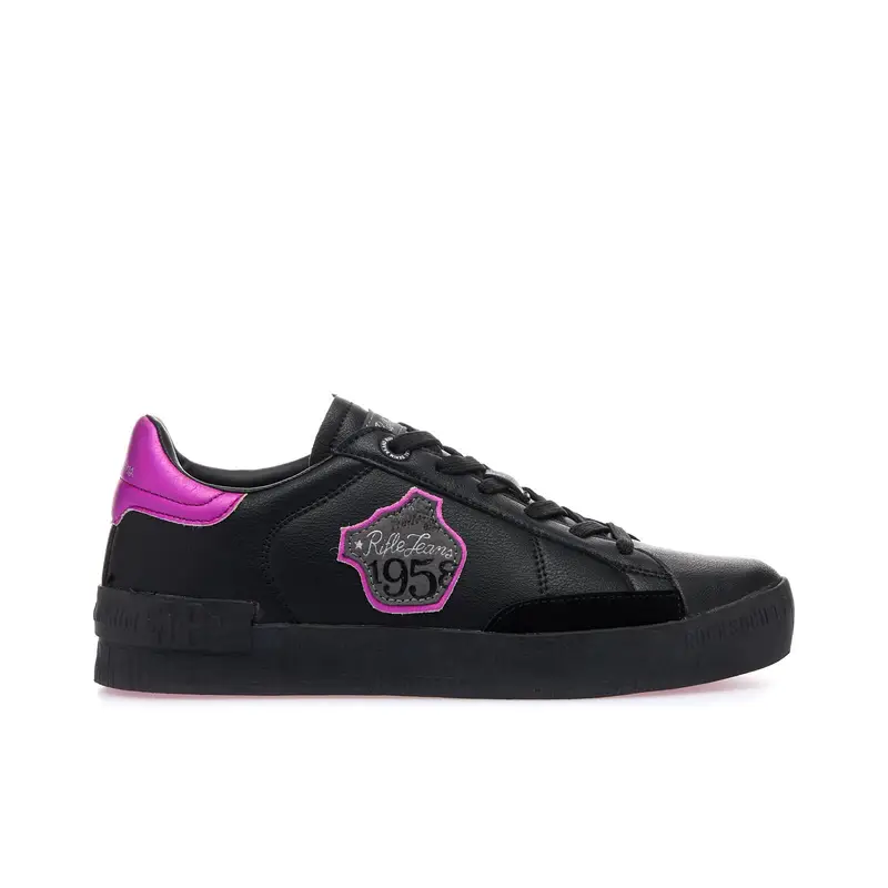 Sneakers nera e viola con logo laterale