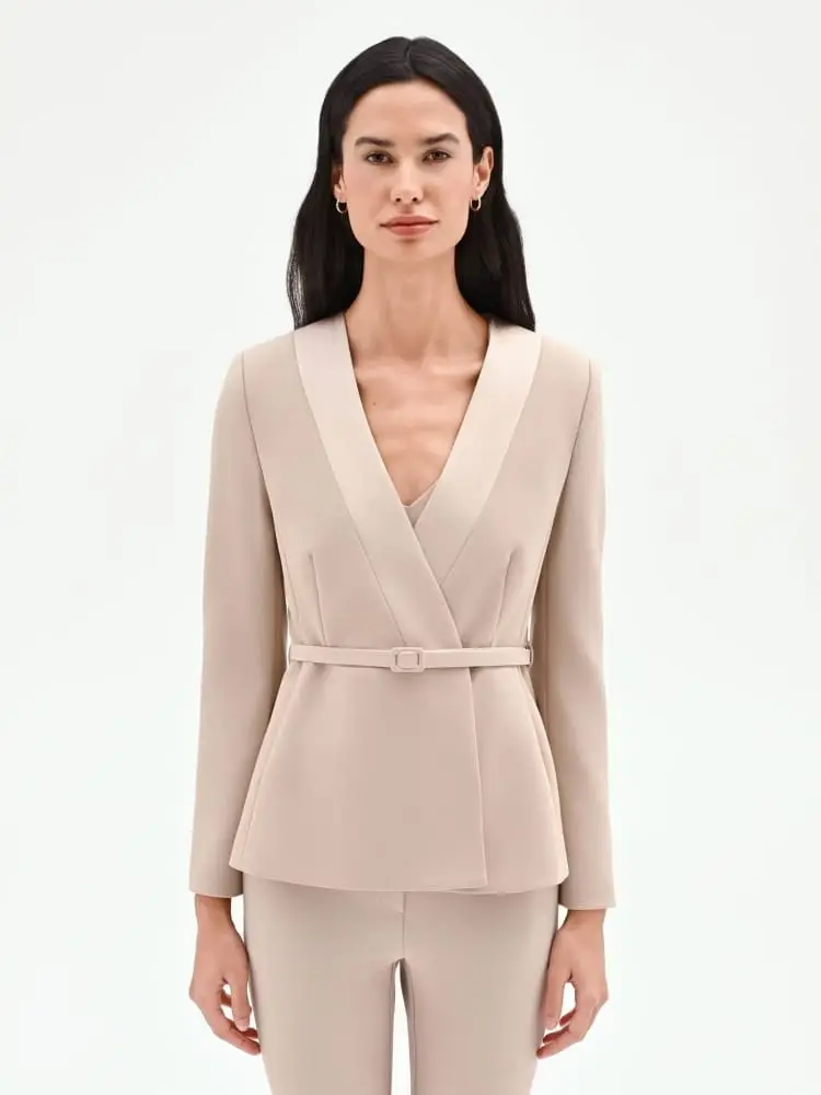 abito lungo beige con drappeggio monospalla