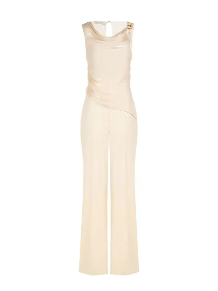 tuta elegante donna beige chiaro