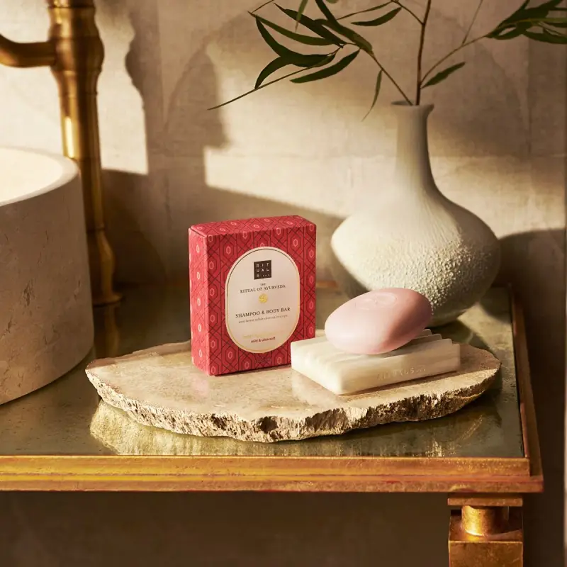 The Ritual of Ayurveda Detergente Solido per Corpo e Capelli - Sapone miniatura 3