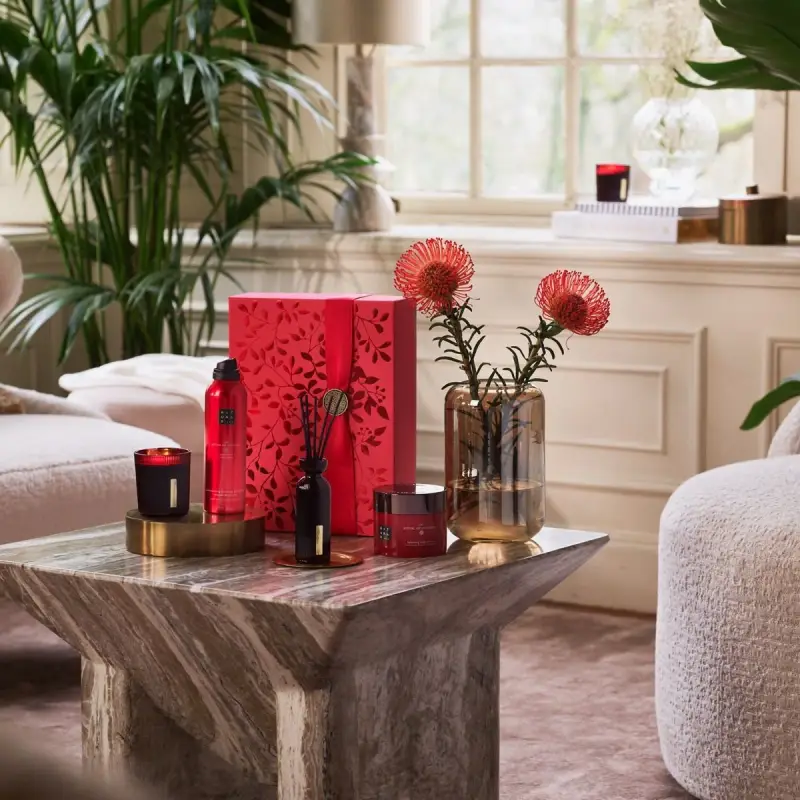 The Ritual of Ayurveda The Ritual of Ayurveda - Large Gift Set 2024 - Cofanetto corpo, Cofanetto viso e corpo miniatura 5