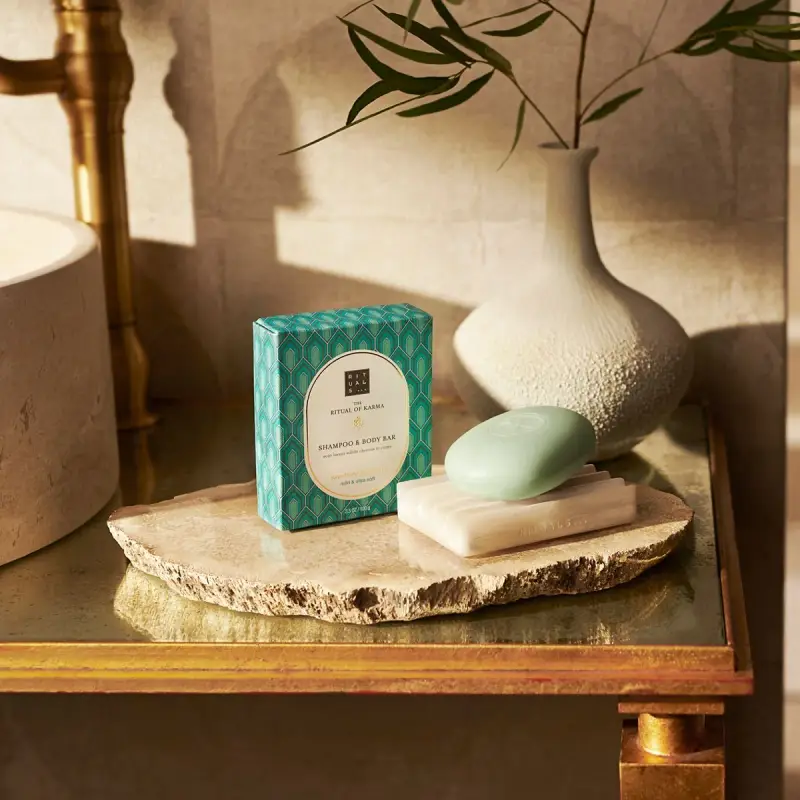 The Ritual of Karma Detergente Solido per Corpo e Capelli - Sapone miniatura 4