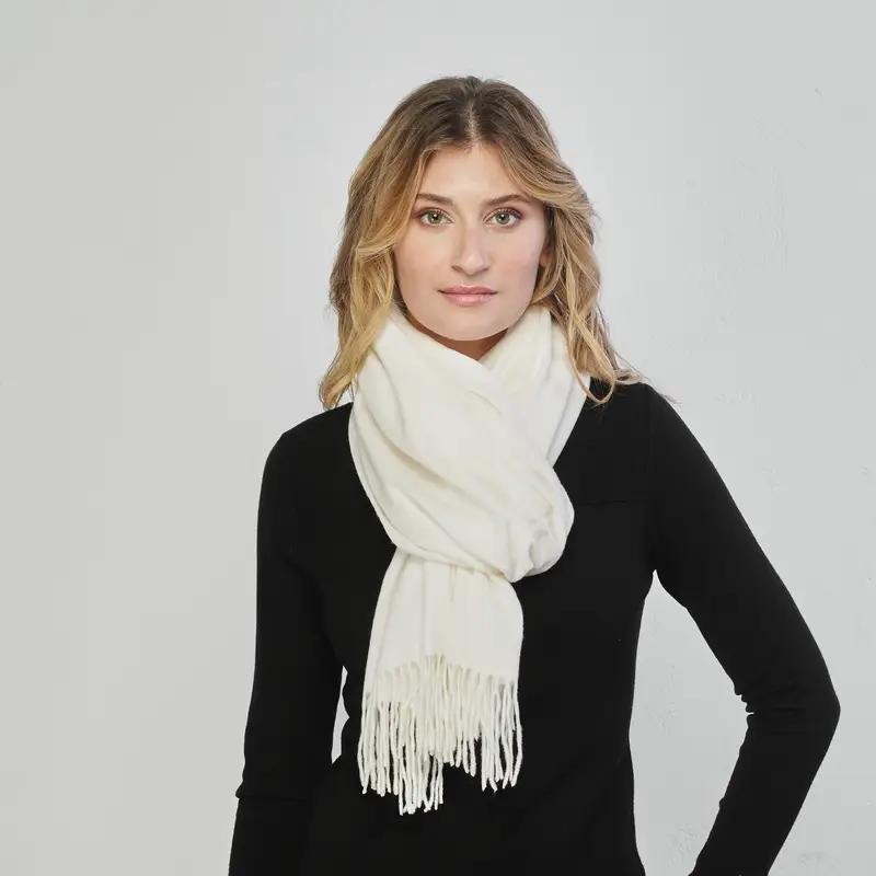 Sciarpa bianca con frange