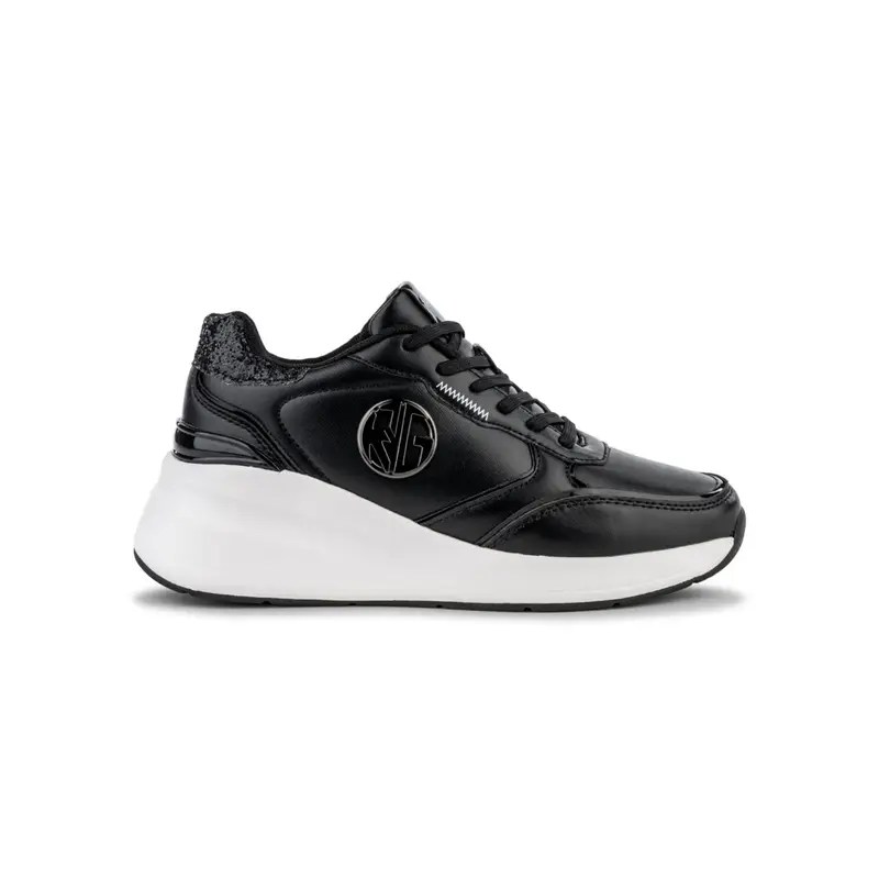 Sneakers nere da donna con suola zeppa e logo laterale