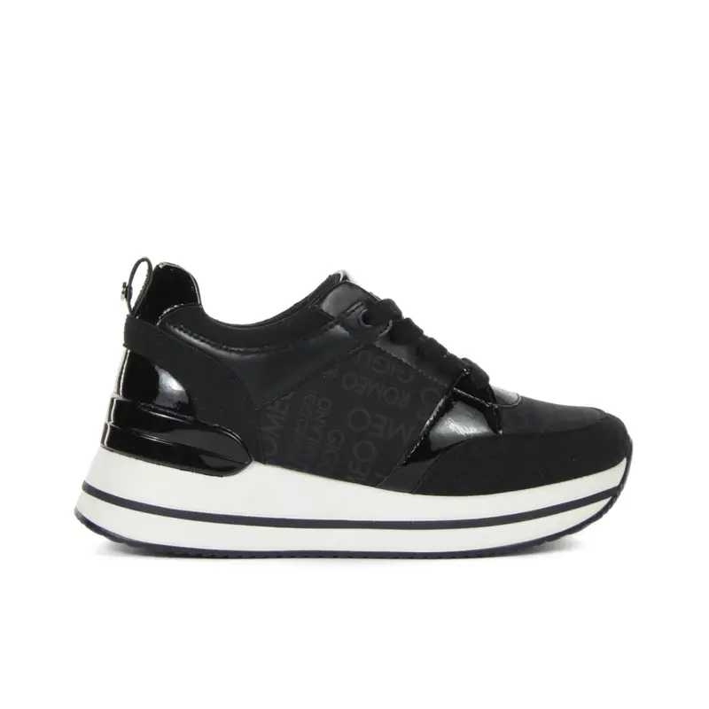 Sneakers nere stampa multilogo con suola platform
