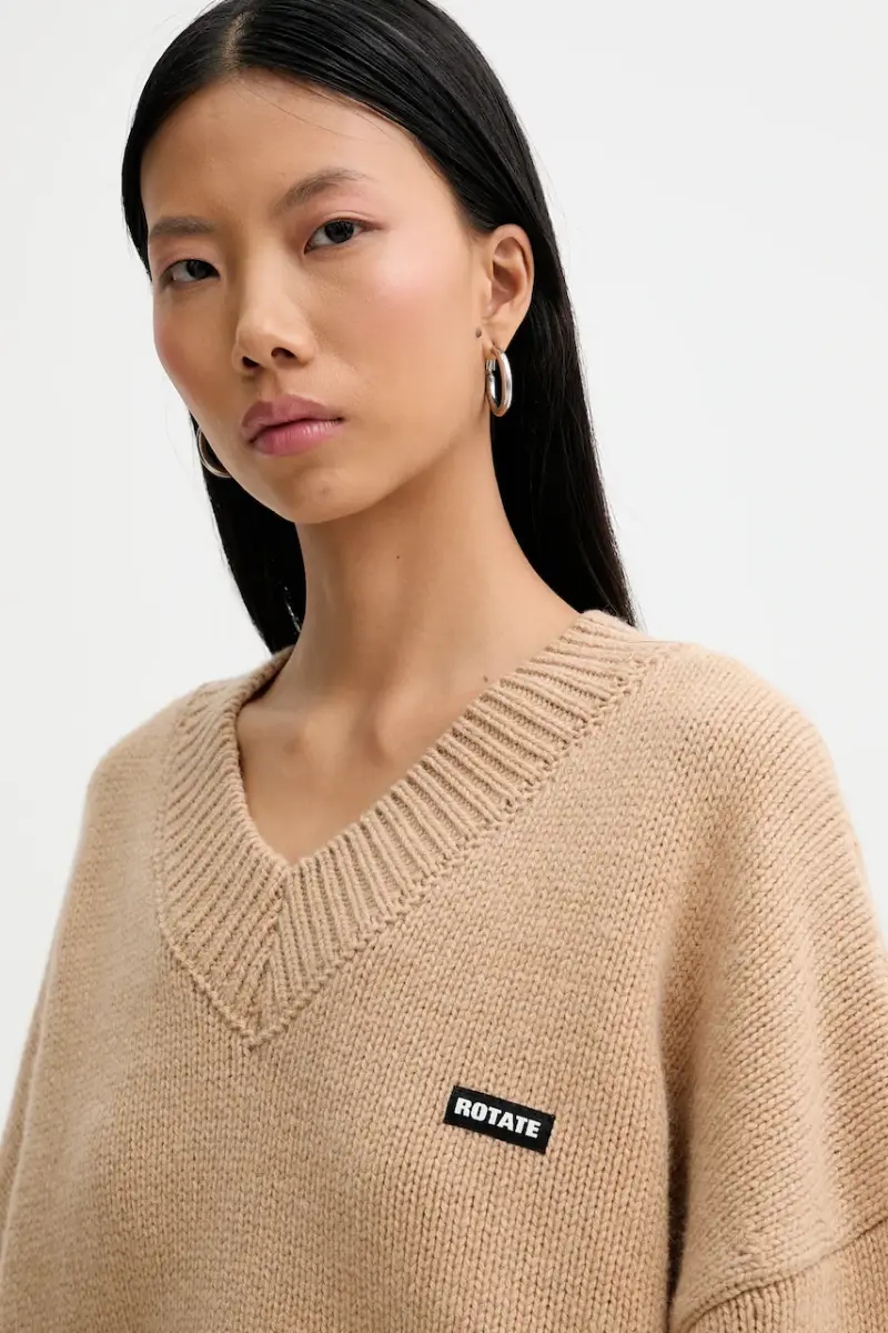 maglione in lana colore beige 1147631753 miniatura 4